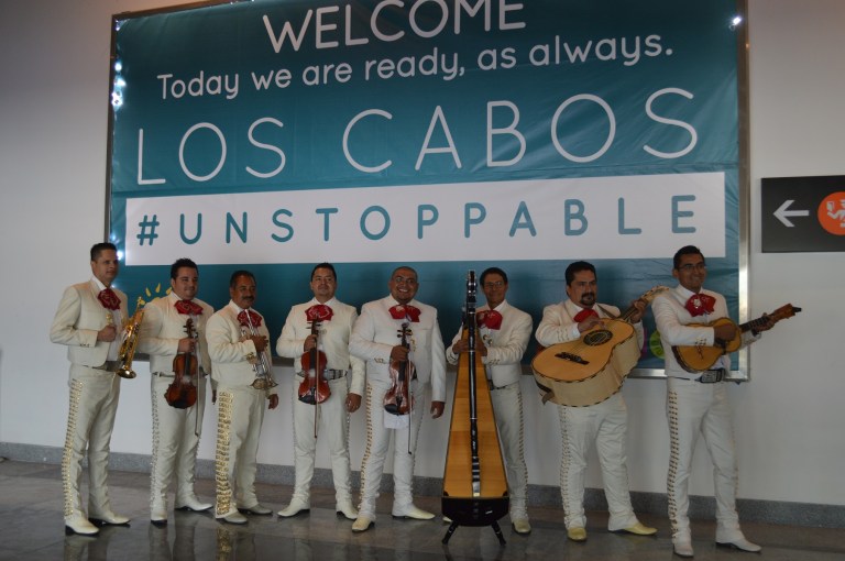 mariachi-band-los-cabos