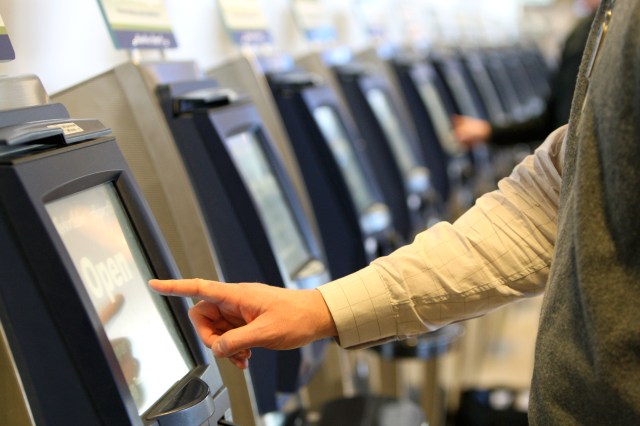 airport-check-in-kiosks