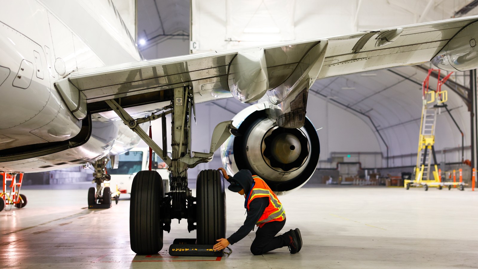 He used to load planes; now he fixes them - Alaska Airlines News