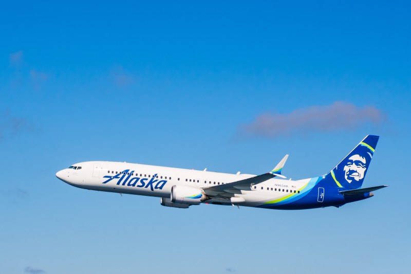 MAX 737-9 Aircraft - Alaska Airlines News