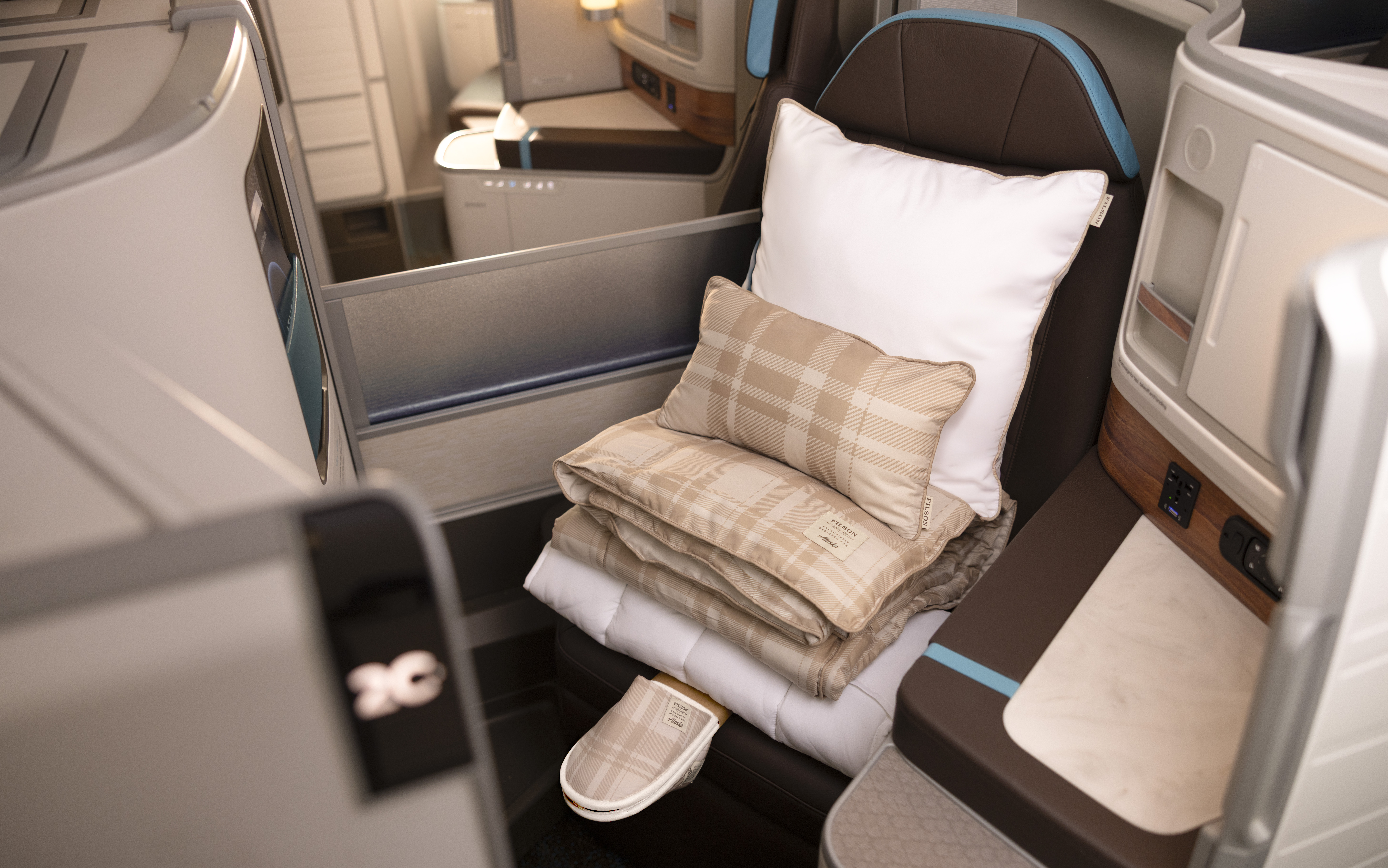 Alaska Airlines Boeing 787-9 International Business Class seat