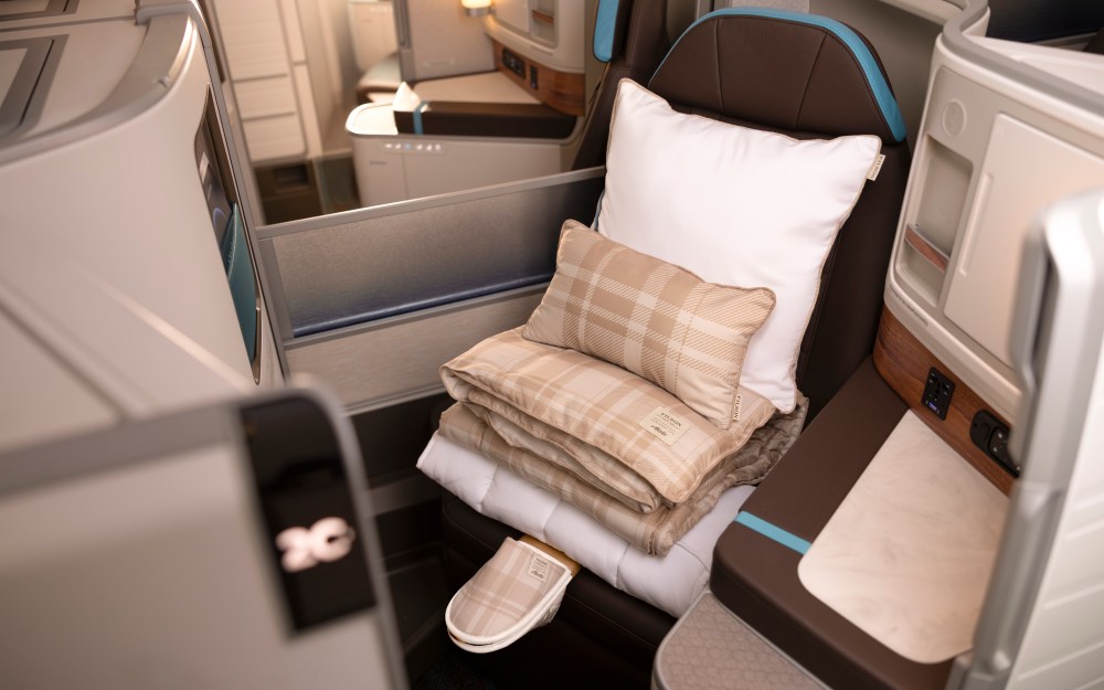 Alaska Airlines Boeing 787-9 International Business Class seat