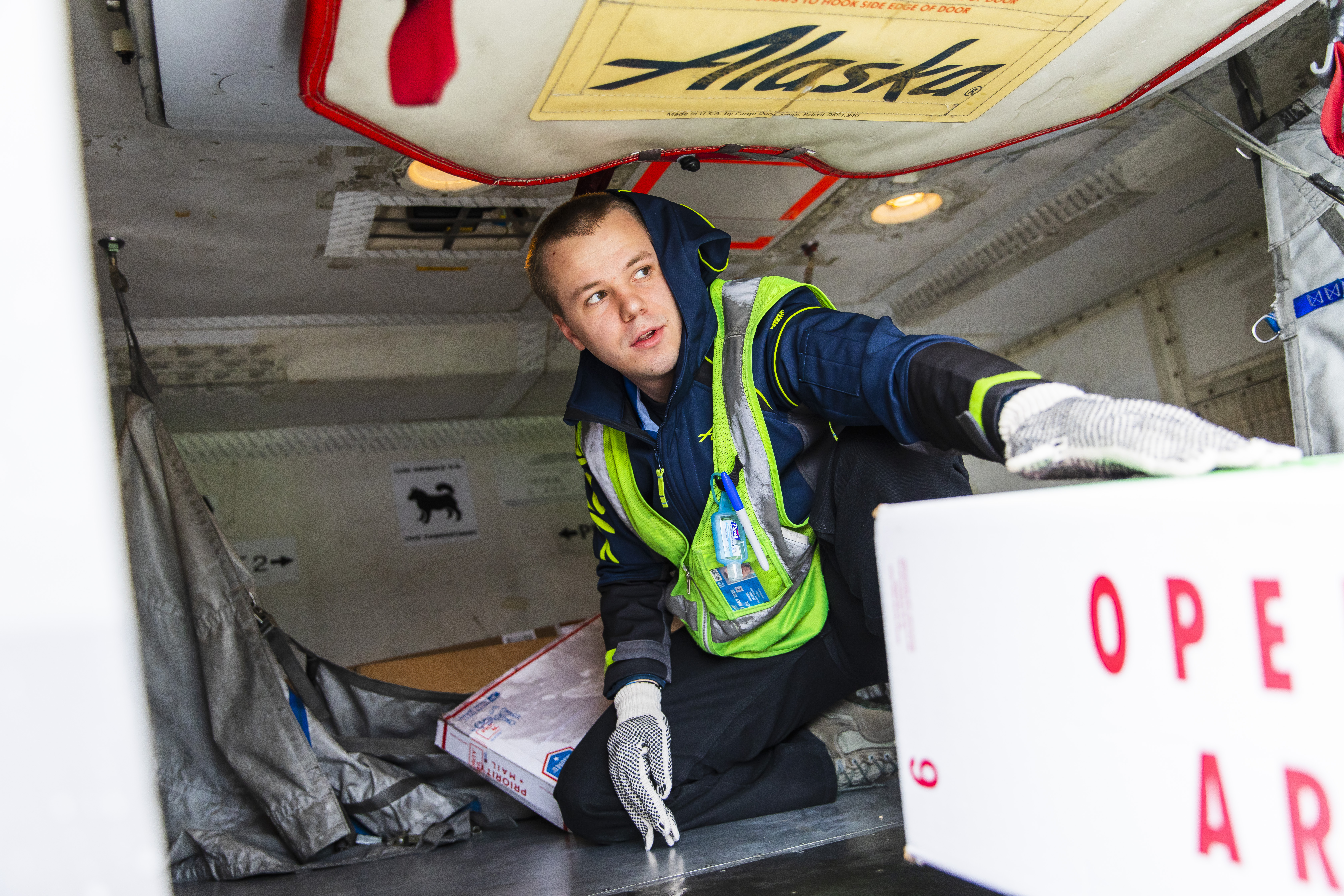 Alaska cargo agent