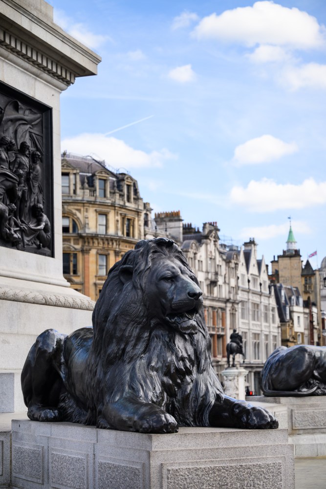 London lion statue, photo by Molly Smith