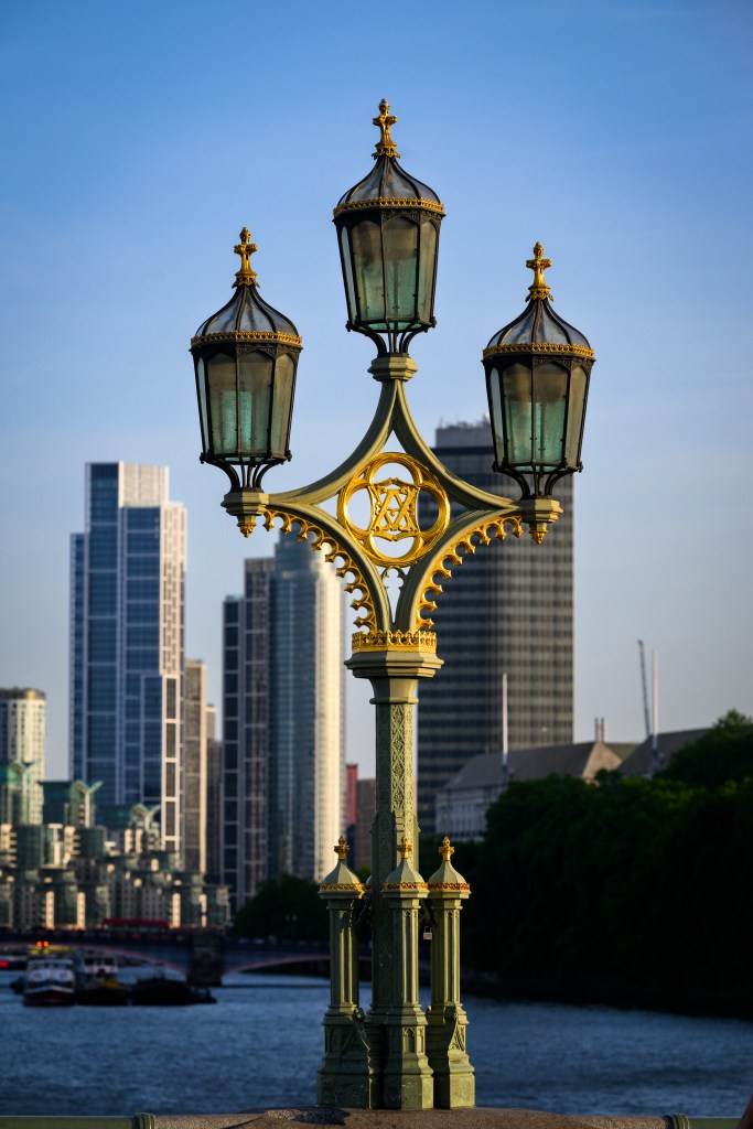 Green lamps