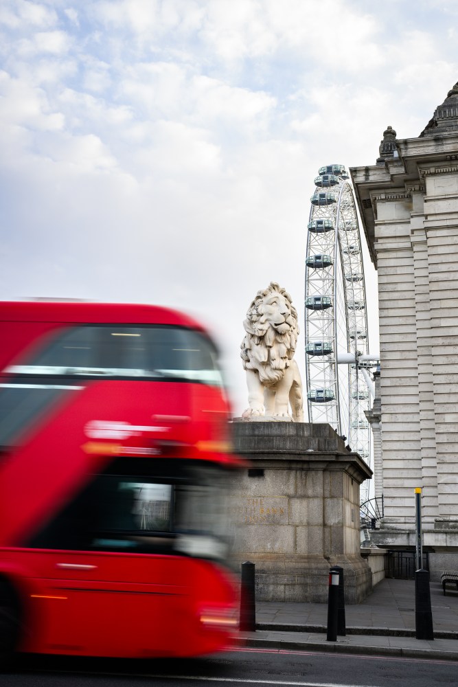 London architecture and red trolly, photo by Molly Smith