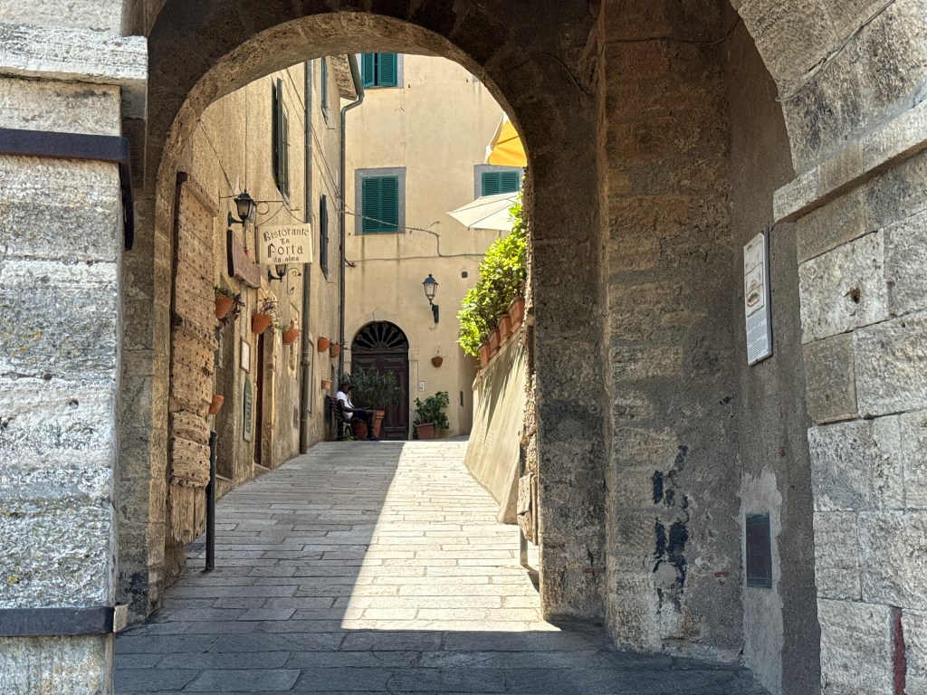 Capalbio Arch