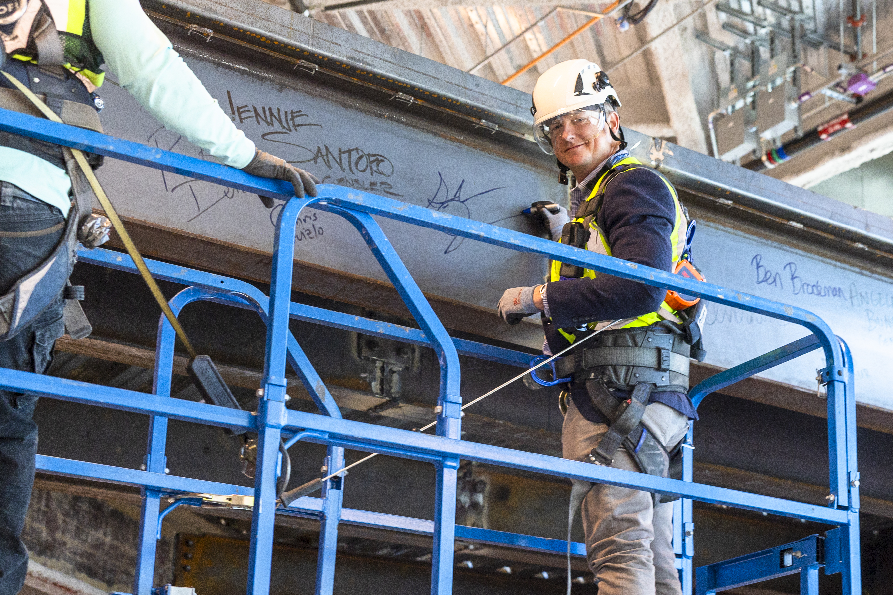 Shane Jones beam signing at SEA