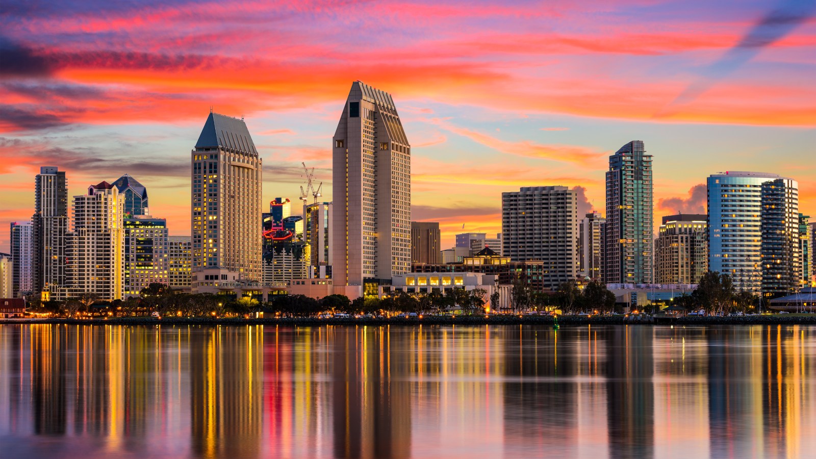 Alaska Airlines strengthens commitment to San Diego, Portland and Hawai‘i with 13 new routes, and adds more flight frequencies across our network Alaska Airlines strengthens commitment to San Diego, Portland and Hawai‘i with 13 new routes, and adds more flight frequencies across our network